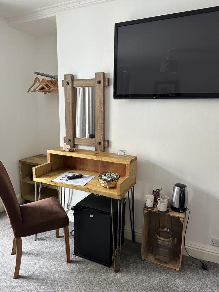 The Pier Hotel Aberystwyth Room photo